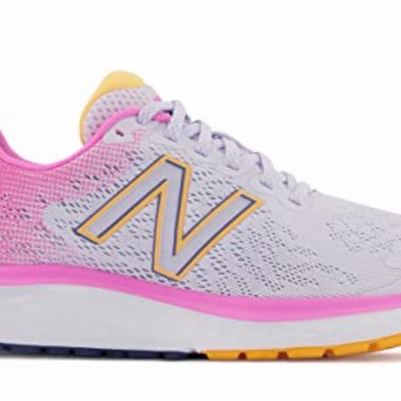 New Balance Women's 680 V7 Pink and White Sneakers - Picture 2 of 6